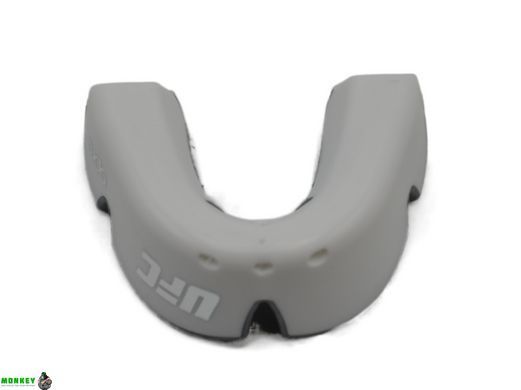 Капа OPRO Silver UFC взрослая (возраст 11+) White/Silver (ufc.102514003)