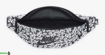 Сумка на пояс Nike NK HERITAGE WAISTPCK ACCS PR белый, черный Уни 10 x 41 x 15 см